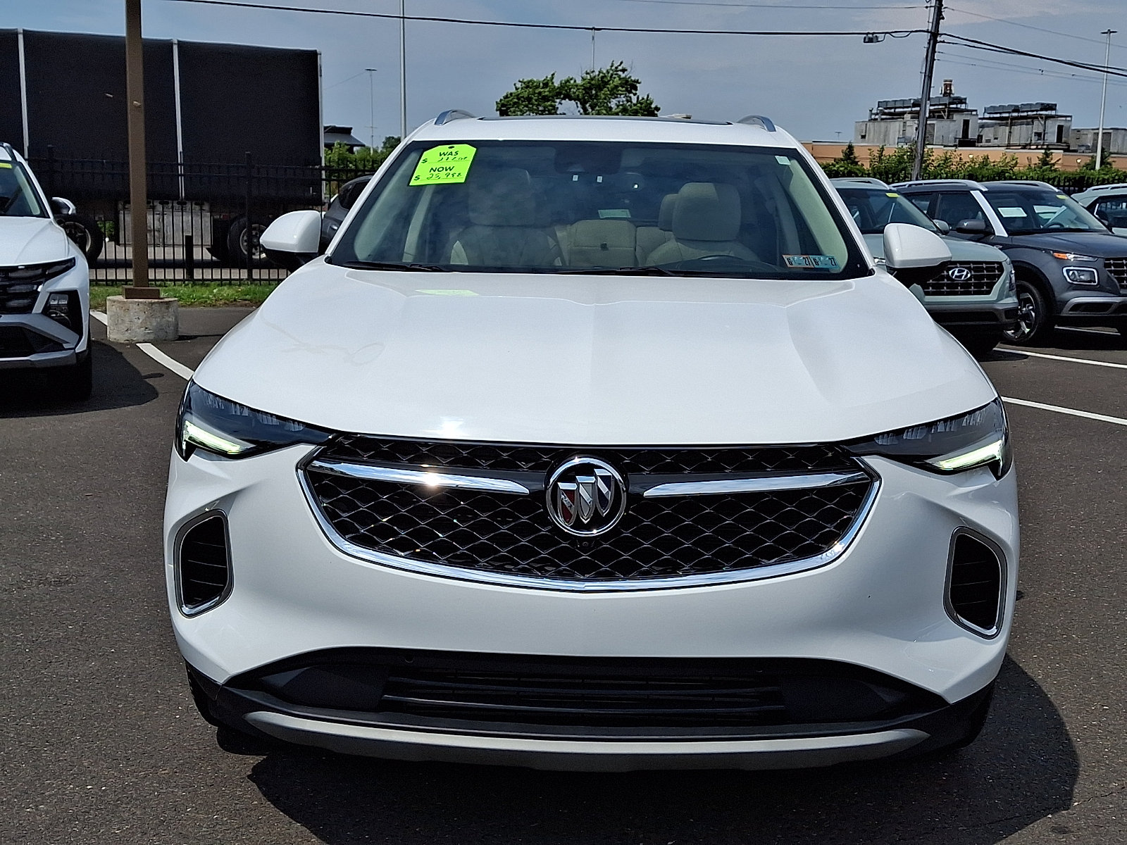 Used 2021 Buick Envision Avenir AWD/4WD image 2