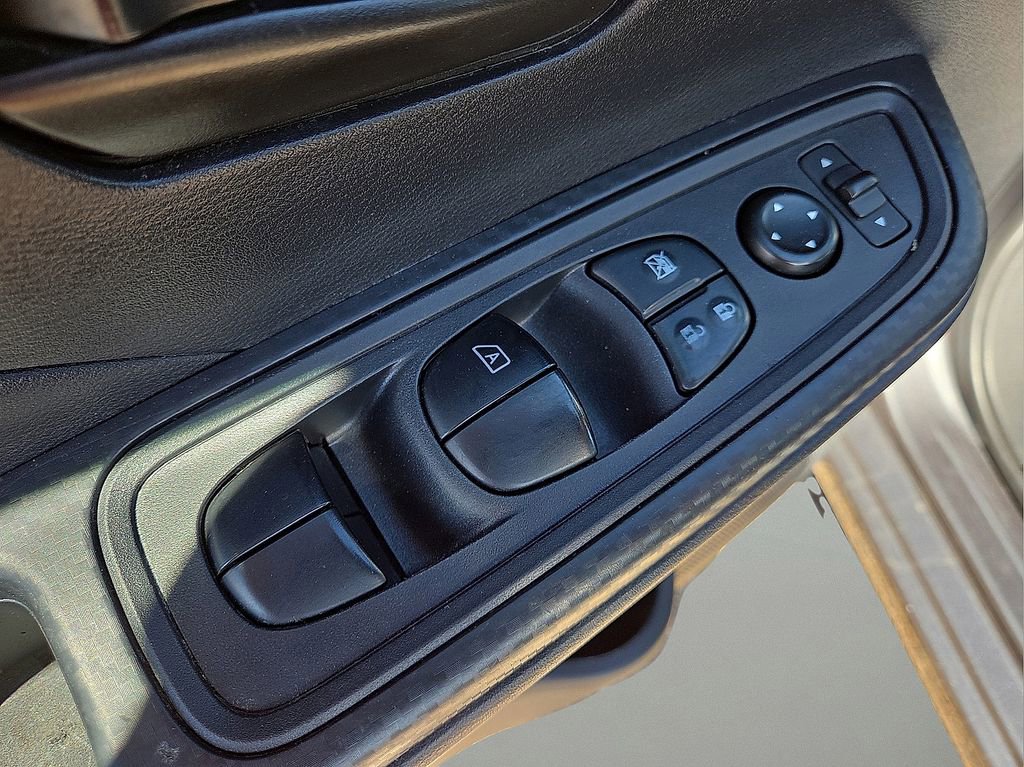 Used 2024 Nissan Versa S w/ S Plus Package image 20