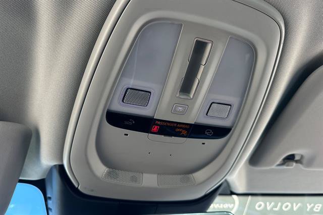 Certified 2025 Volvo S60 B5 Plus FWD image 32