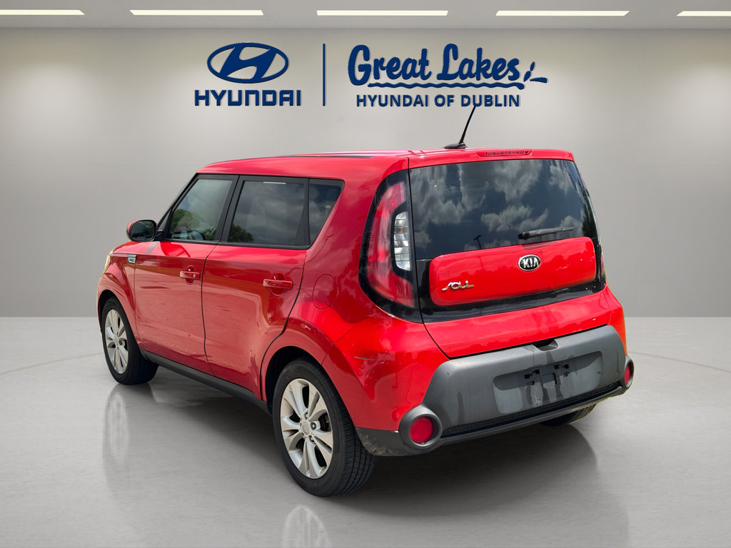 Used 2015 Kia Soul + FWD image 3
