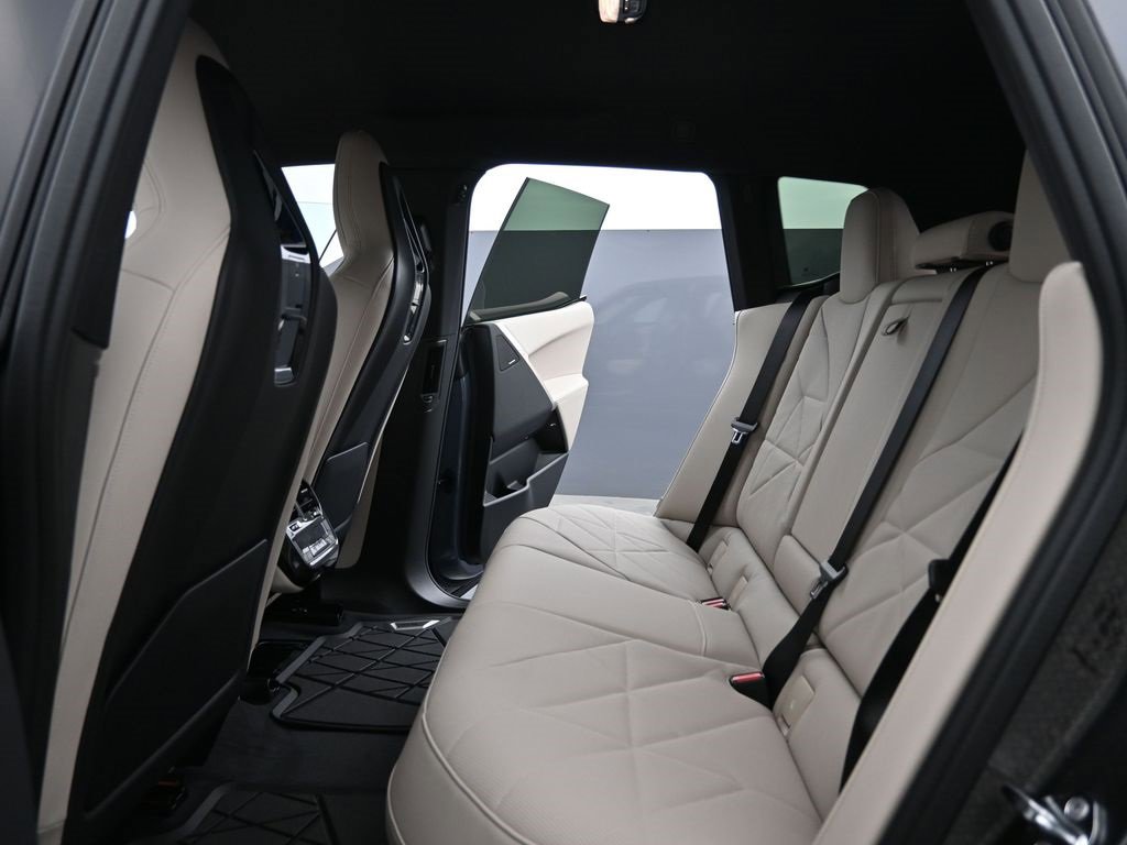 Certified 2026 BMW iX xDrive45 w/ Premium Package image 25
