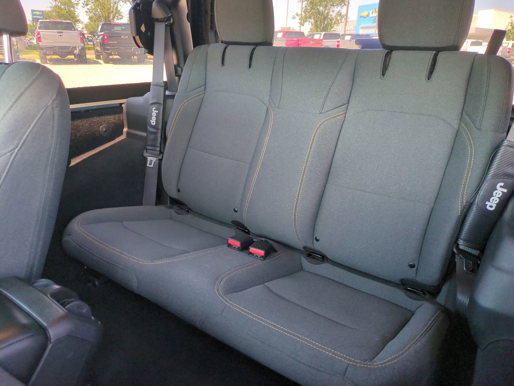 Used 2024 Jeep Wrangler Sport AWD/4WD image 29