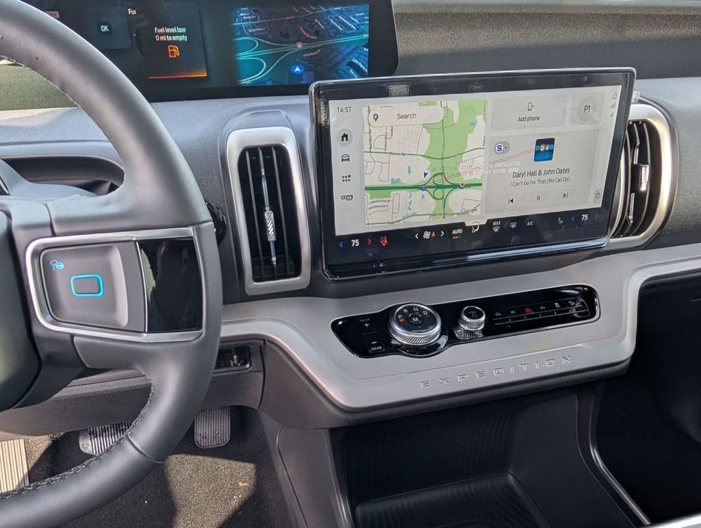 New 2025 Ford Expedition Active image 33