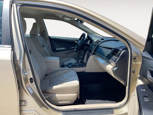 Used 2012 Toyota Camry LE FWD image 15