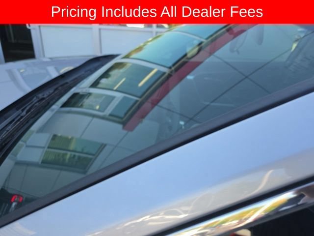 Used 2020 Toyota RAV4 XLE w/ Convenience Package FWD image 16