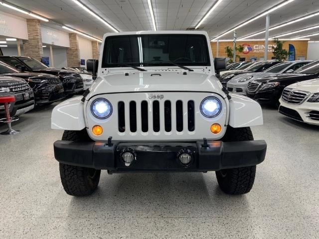 Used 2017 Jeep Wrangler Unlimited Rubicon w/ Connectivity Group image 2