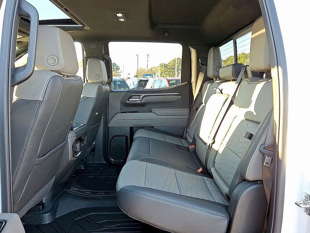 New 2026 Chevrolet Silverado 1500 ZR2 image 6