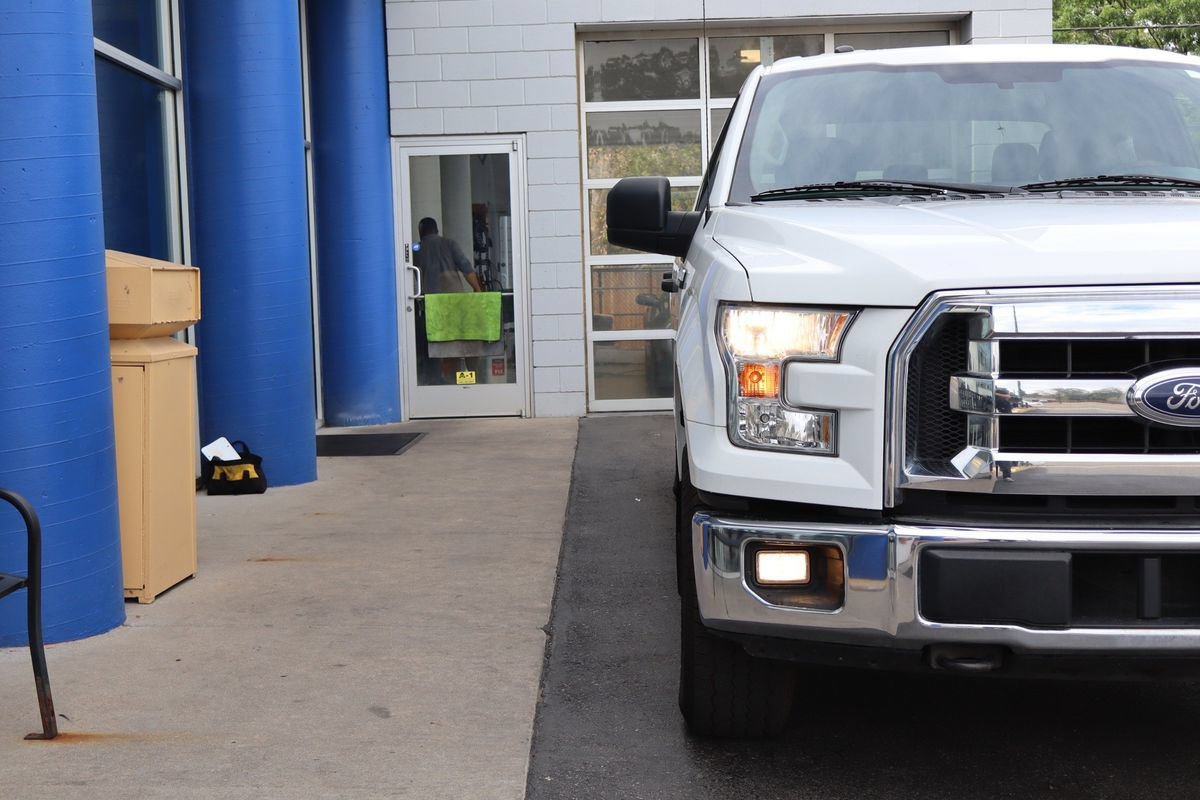 Used 2017 Ford F150 XLT AWD/4WD image 24