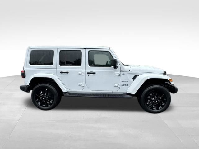 Used 2024 Jeep Wrangler Unlimited Sahara w/ Technology Group image 10