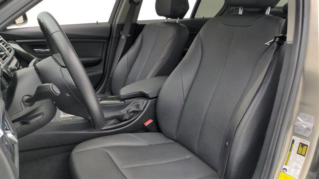 Used 2018 BMW 320i Sedan w/ Convenience Package RWD image 18