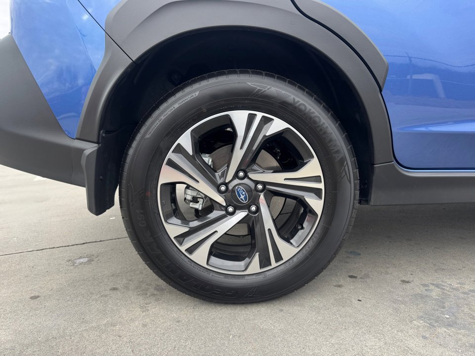 Certified 2025 Subaru Crosstrek 2.0i Premium image 27
