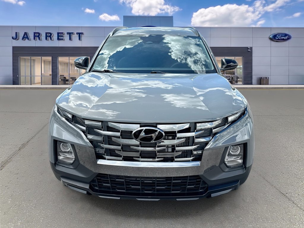 Used 2023 Hyundai Santa Cruz Night AWD/4WD image 2