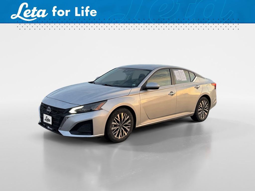 Used 2023 Nissan Altima 2.5 SV