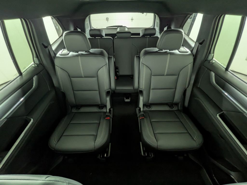 New 2026 GMC Acadia Elevation image 29