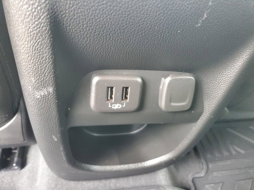 Used 2022 Chevrolet Colorado LT image 10