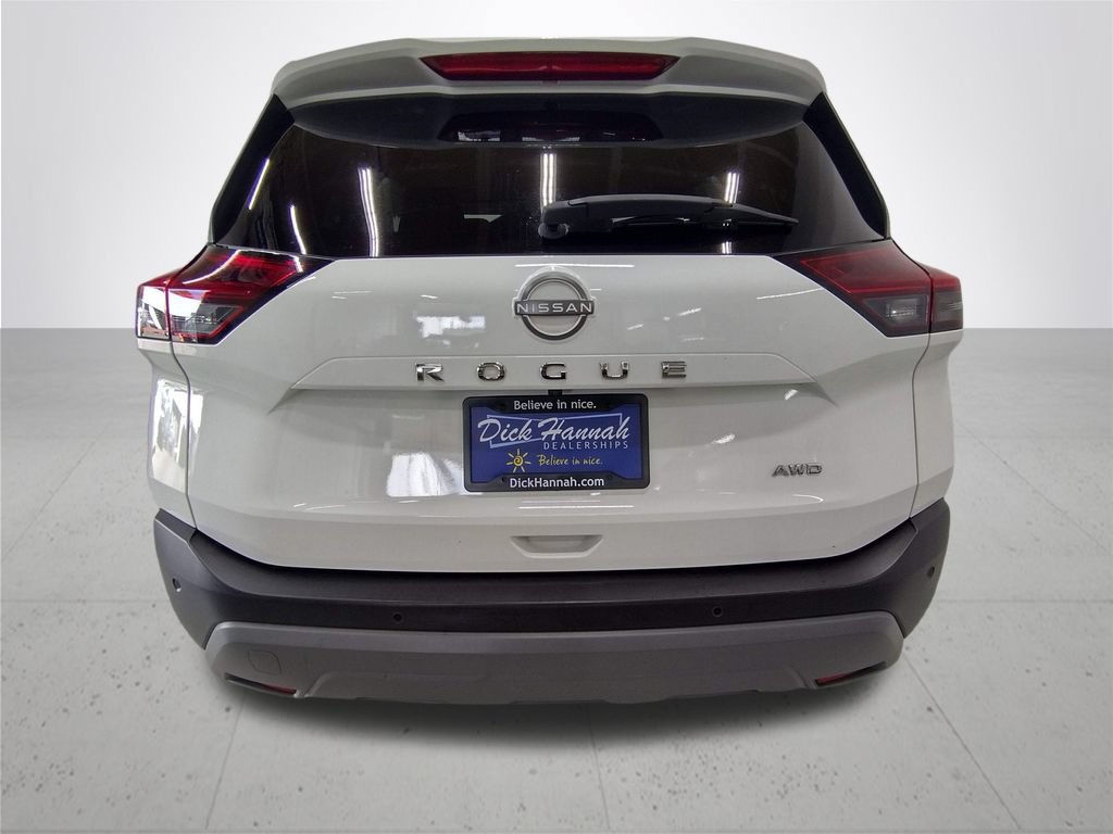 Used 2023 Nissan Rogue S AWD/4WD image 12