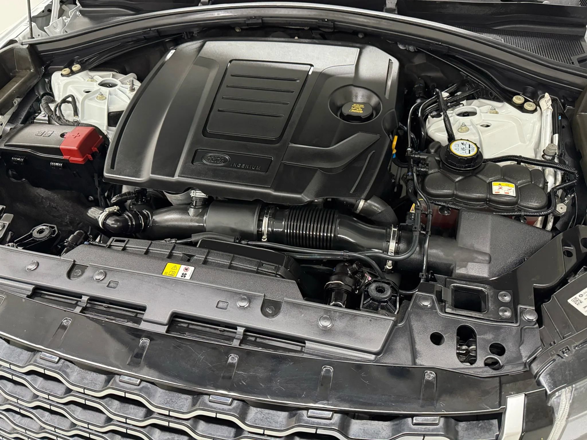 Used 2020 Land Rover Range Rover Velar S image 48