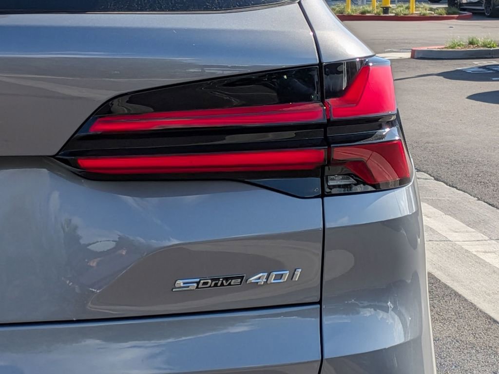 New 2026 BMW X5 sDrive40i image 26