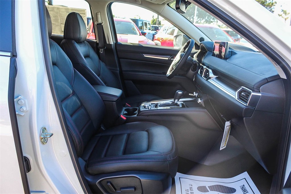 New 2025 MAZDA CX-5 Carbon Edition image 18