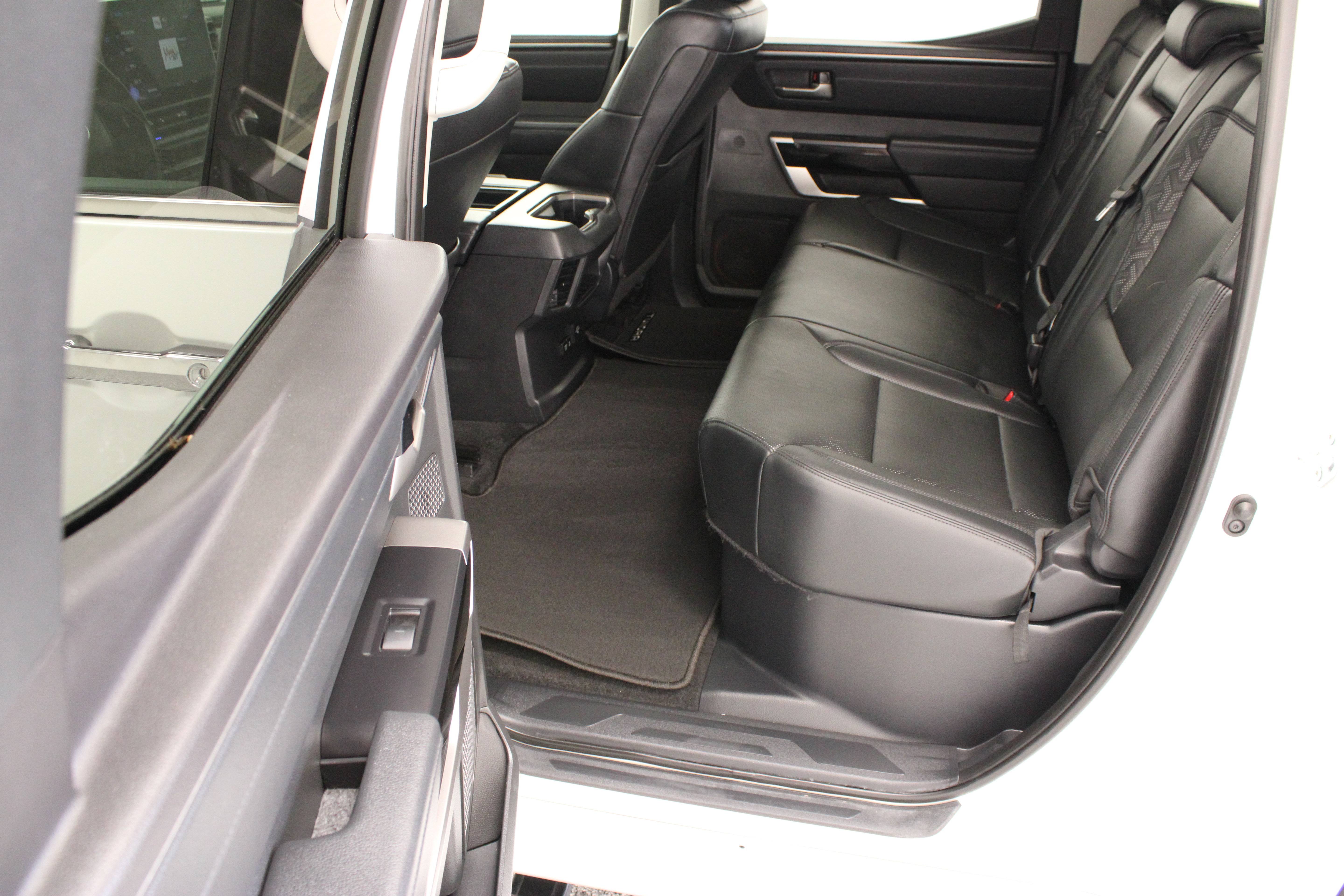 Used 2024 Toyota Tundra Limited RWD image 31