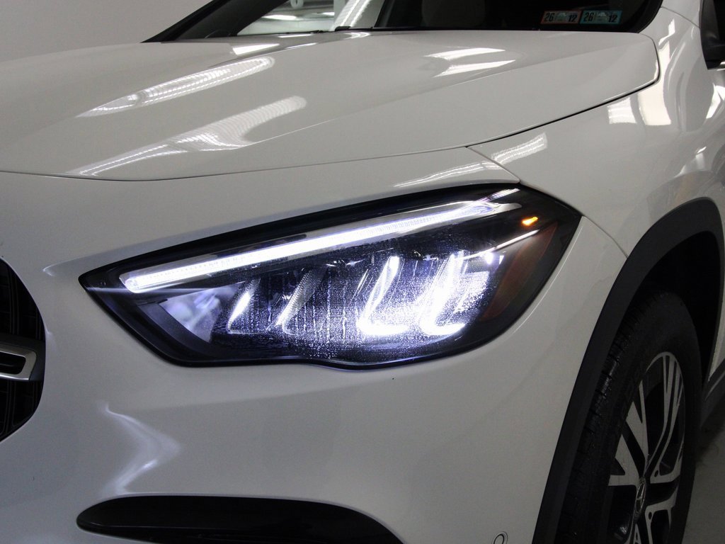 Certified 2025 Mercedes-Benz GLA 250 4MATIC image 9