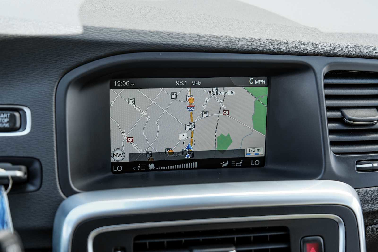 Used 2017 Volvo V60 T5 Premier w/ Convenience Package image 22