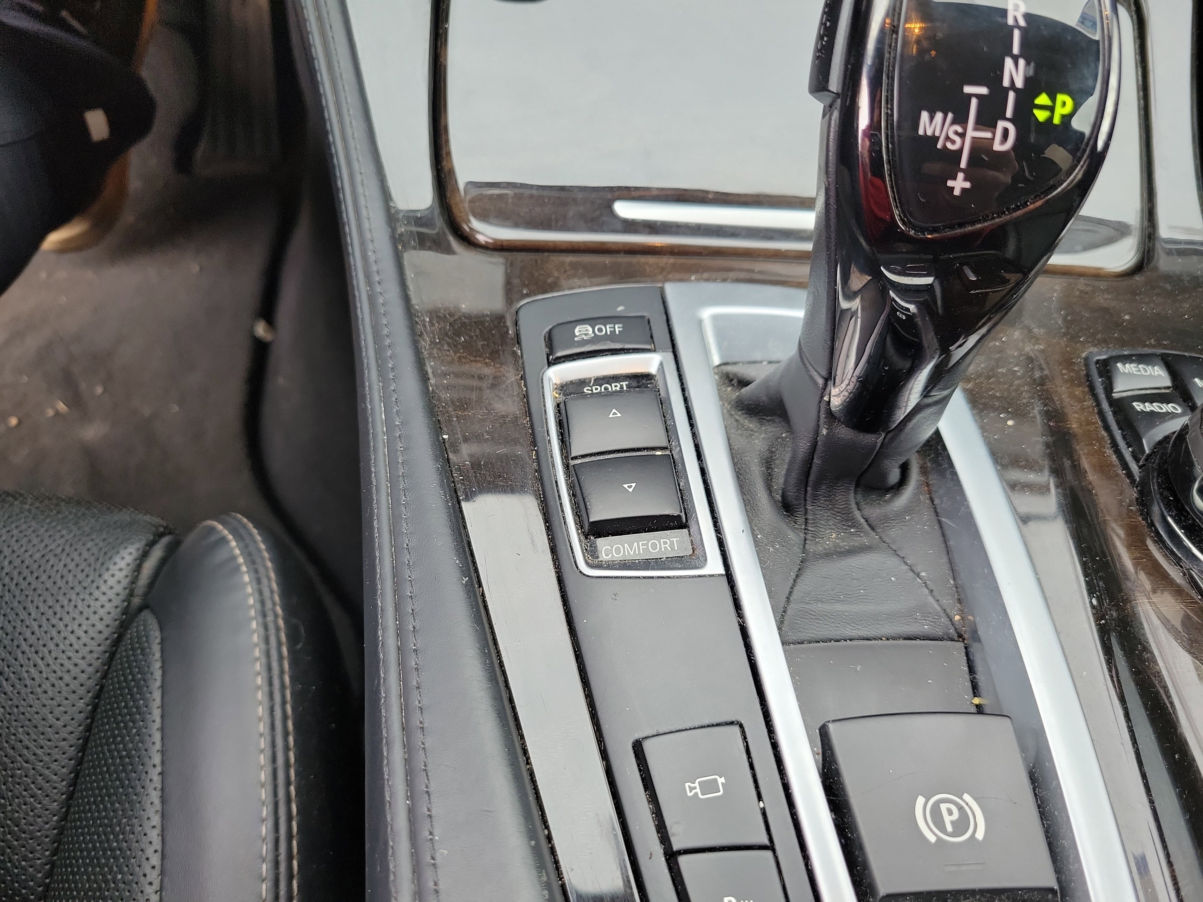 Used 2016 BMW 550i Sedan image 24