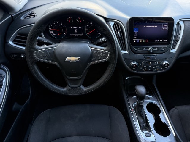 Used 2022 Chevrolet Malibu LT FWD image 12