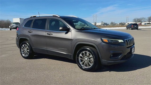 Used 2020 Jeep Cherokee Latitude Plus w/ Comfort/Convenience Group image 2