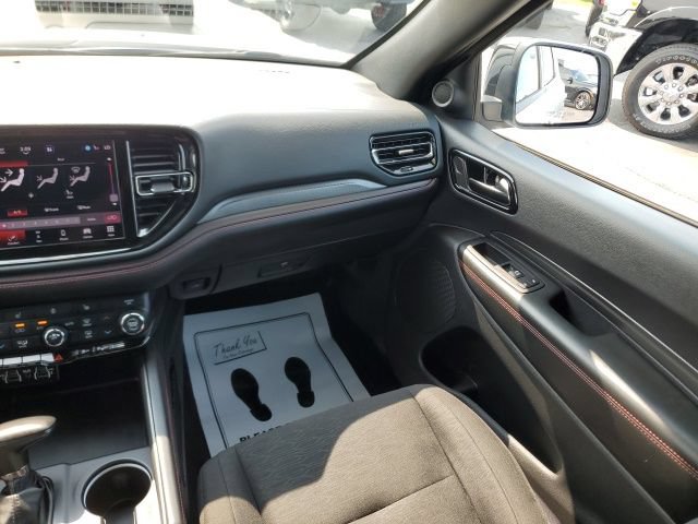 Used 2025 Dodge Durango GT AWD/4WD image 15