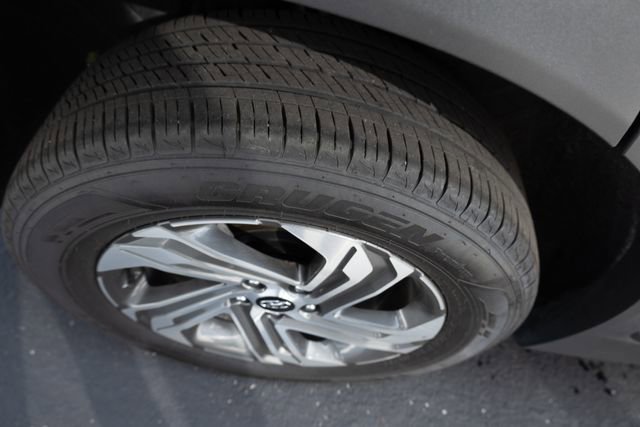 Used 2023 Hyundai Santa Fe SEL FWD image 25