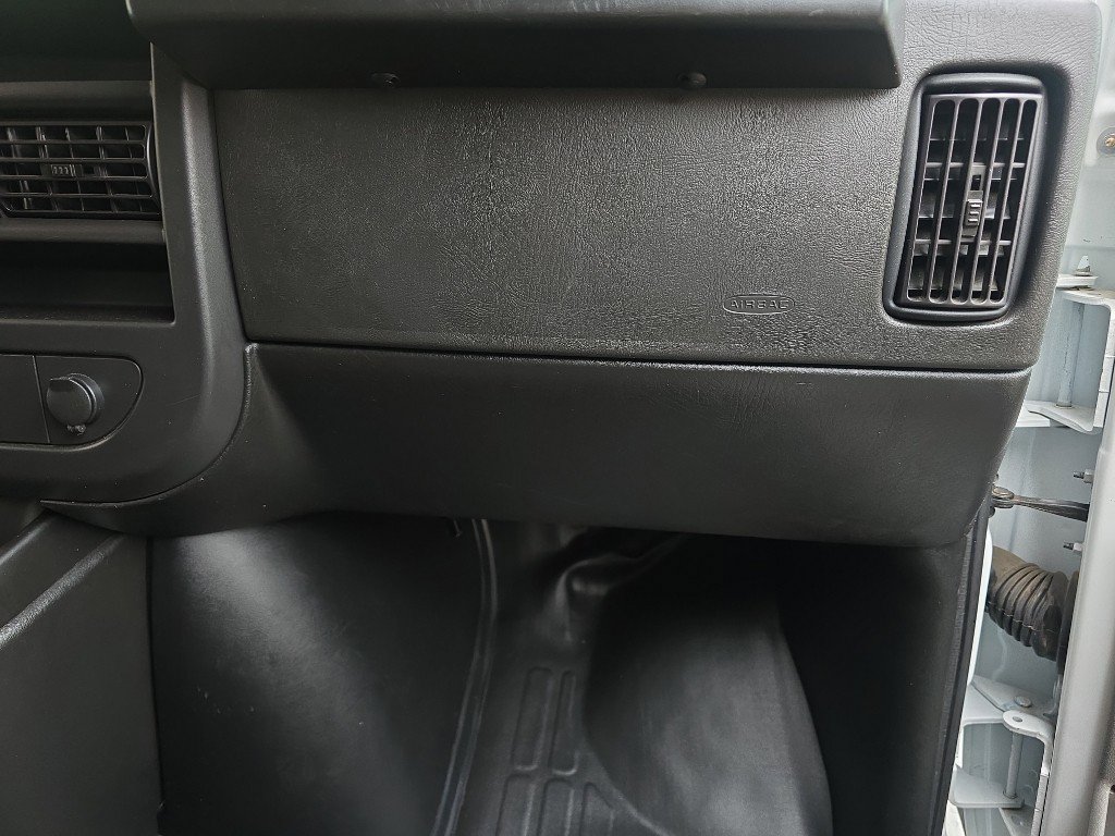 Used 2024 GMC Savana 2500 Work Van w/ Driver Convenience Package image 20