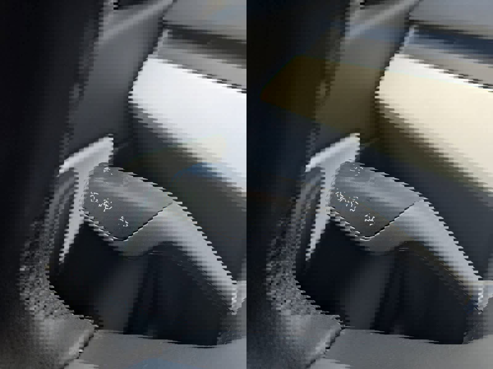 Used 2020 Tesla Model Y Long Range image 23