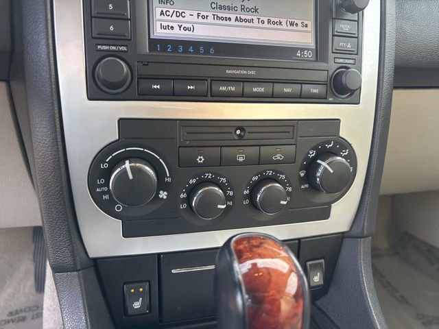 Used 2007 Chrysler 300 C w/ Protection Group II image 30