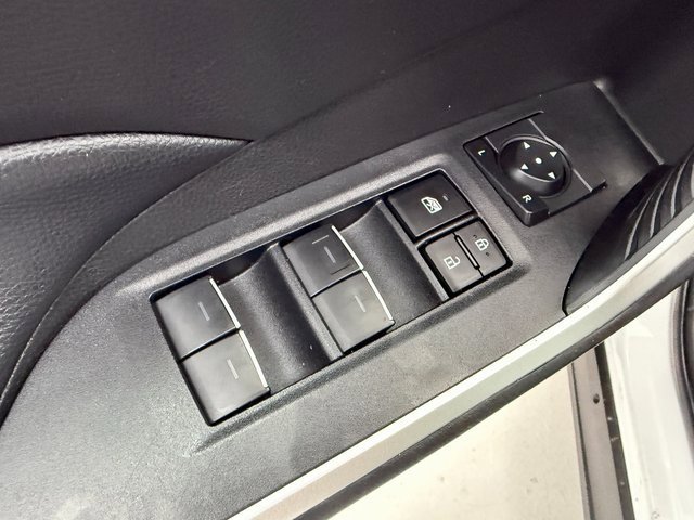 Used 2024 Toyota RAV4 XLE image 28