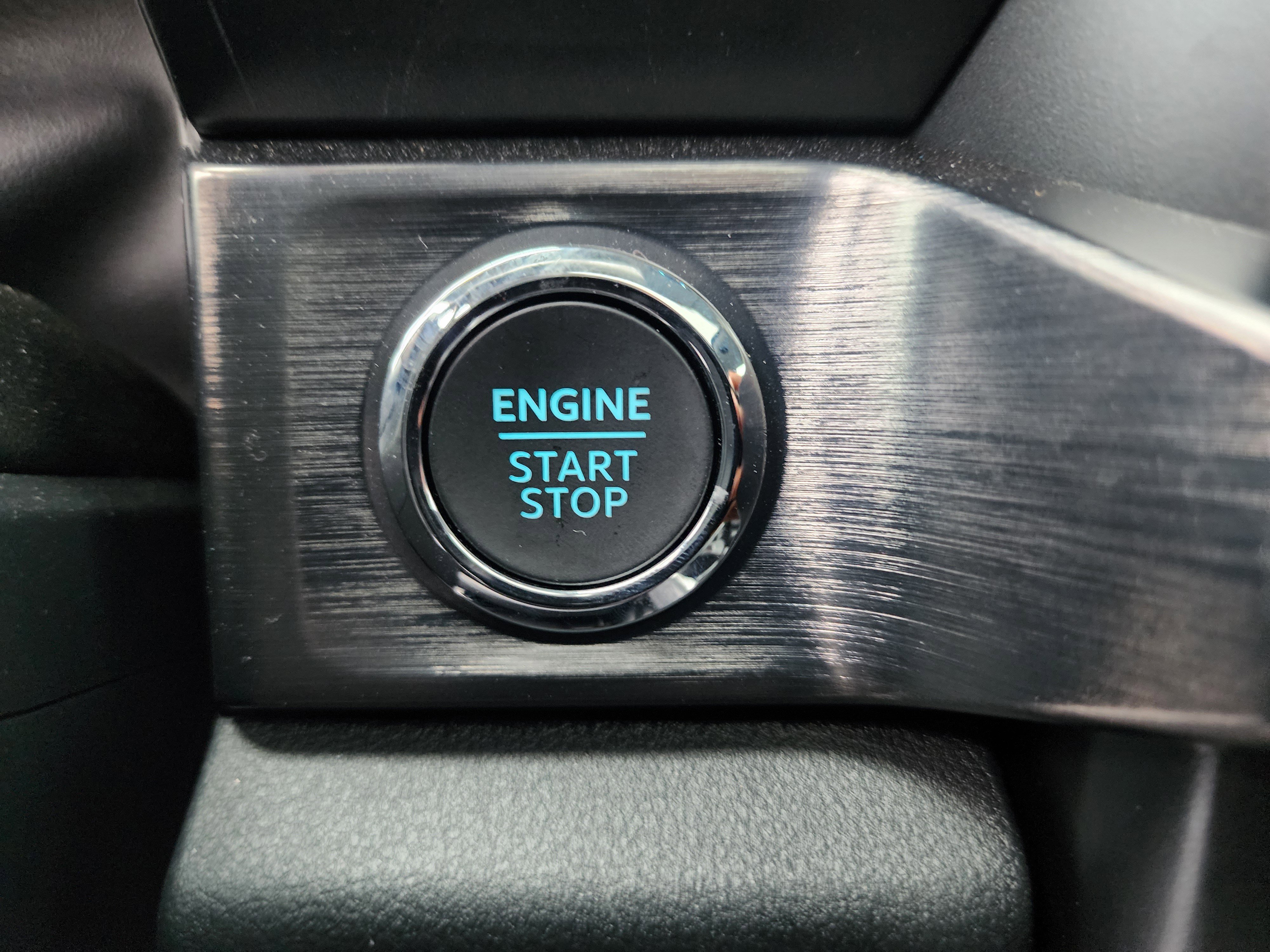 Used 2025 Ford F250 Lariat w/ Lariat Ultimate Package image 31