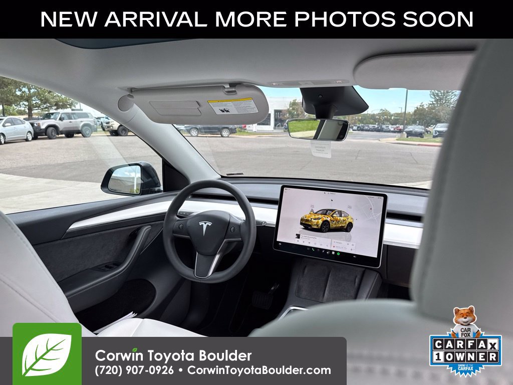 Used 2024 Tesla Model Y Long Range AWD/4WD image 12