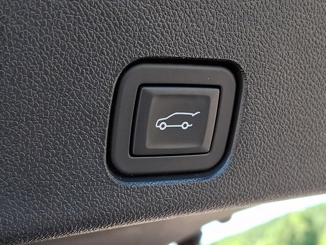 Used 2024 Chevrolet Traverse LT FWD image 24