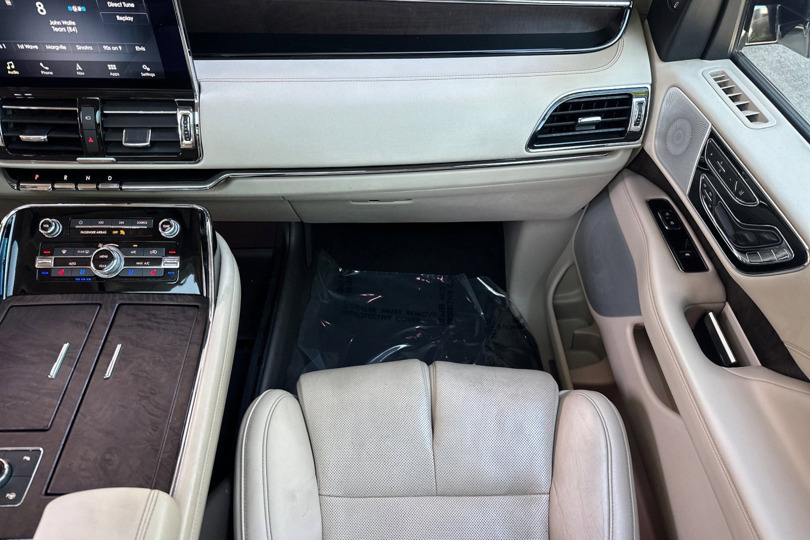 Used 2018 Lincoln Navigator L Reserve w/ Technology Package image 30