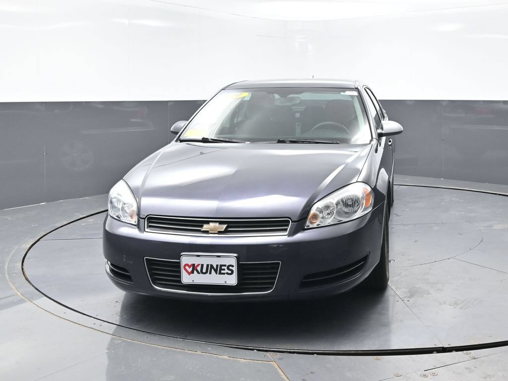 Used 2009 Chevrolet Impala LS FWD image 4