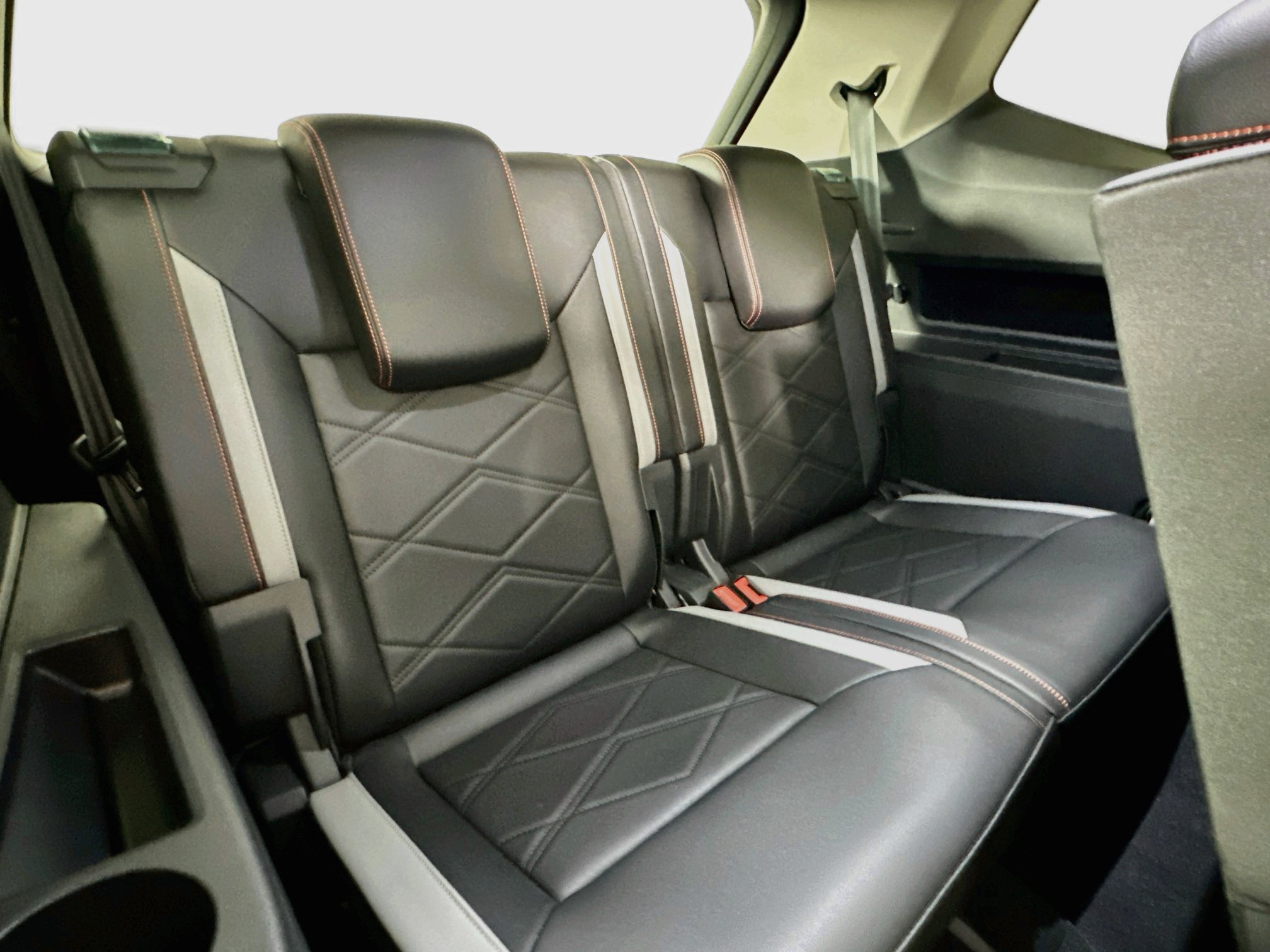 Used 2026 Volkswagen Atlas Peak Edition AWD/4WD image 26