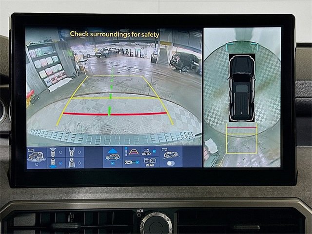 Used 2025 Toyota 4Runner Trailhunter image 15