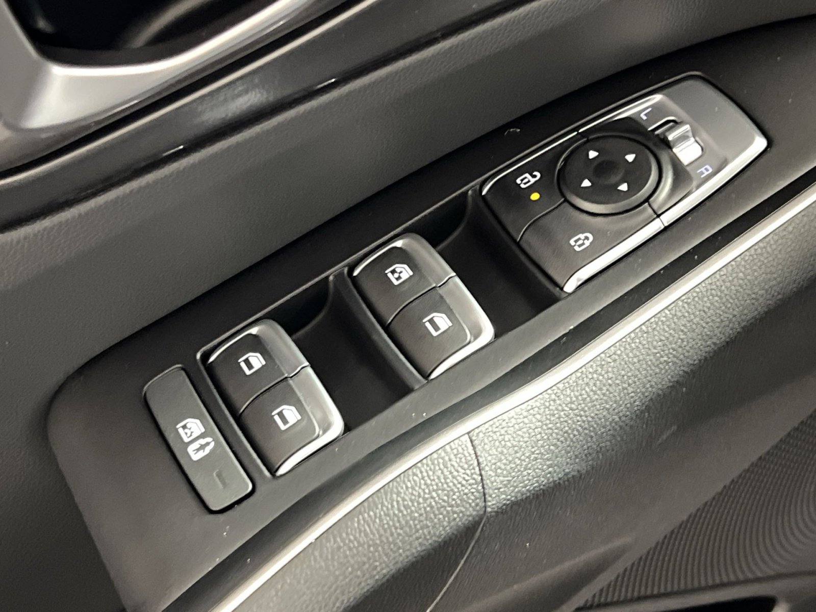 New 2026 Kia Sorento S image 13