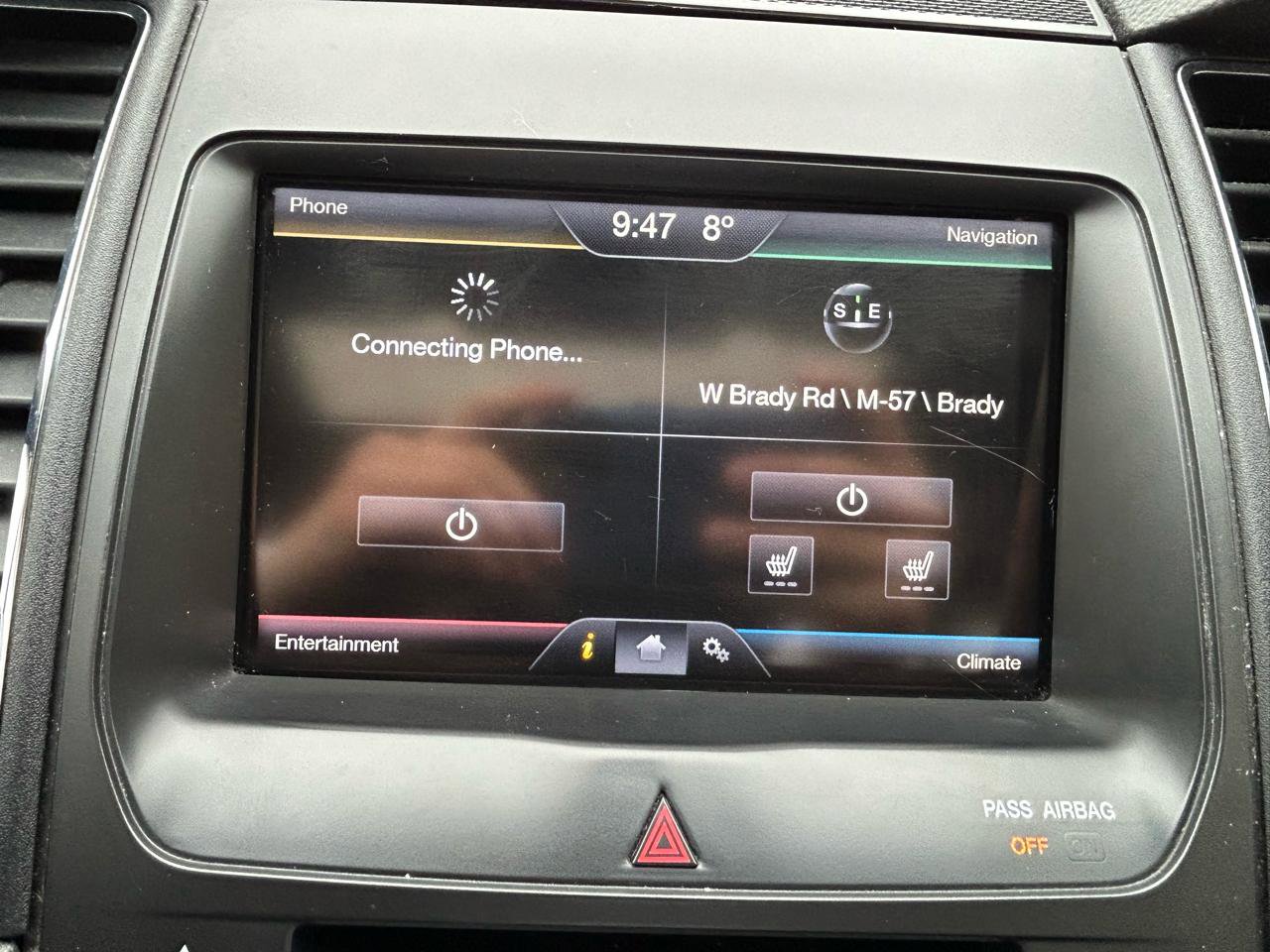 Used 2014 Ford Taurus SEL w/ Equipment Group 201A FWD image 23
