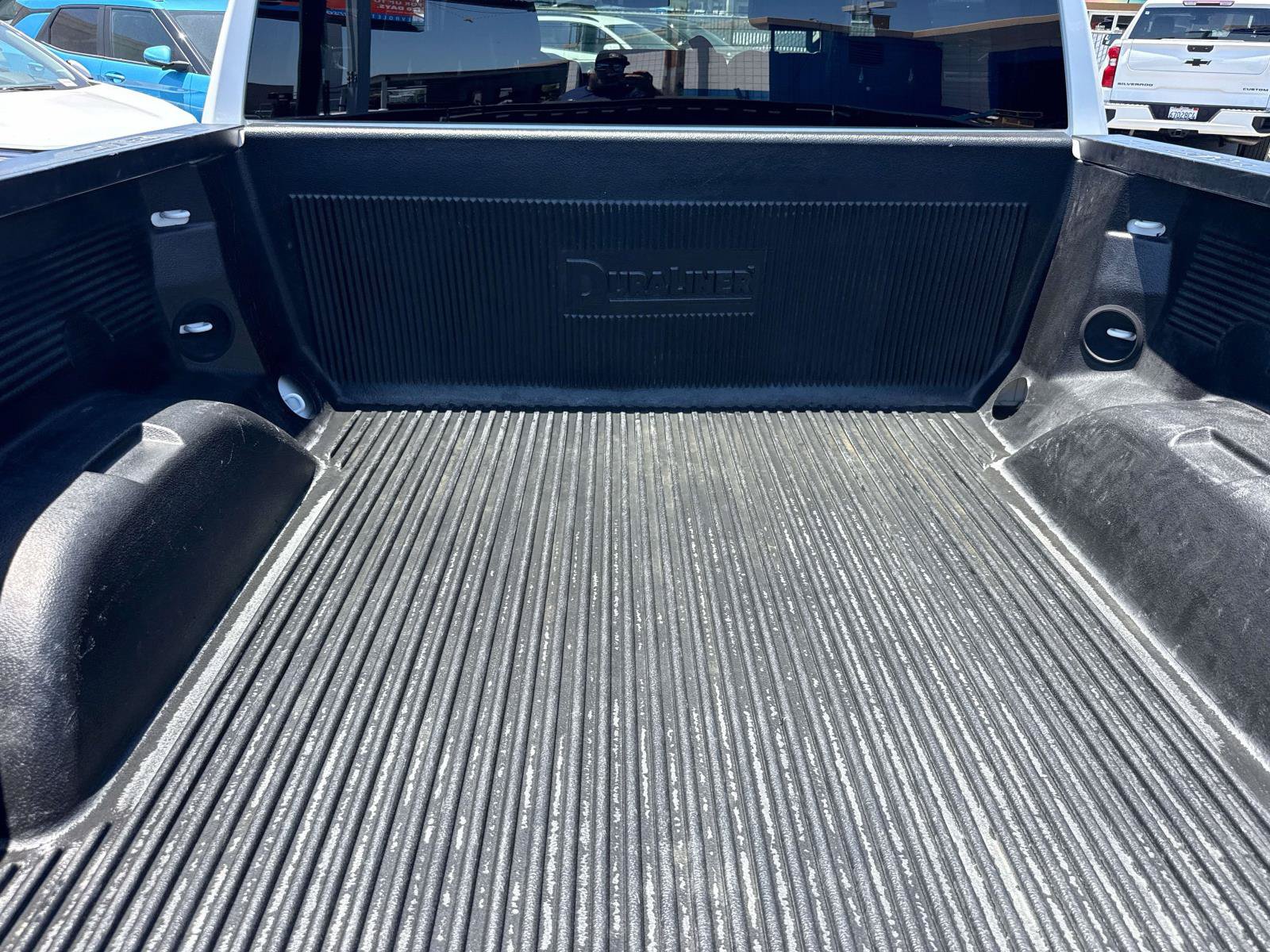 Used 2025 GMC Sierra 1500 SLT AWD/4WD image 10