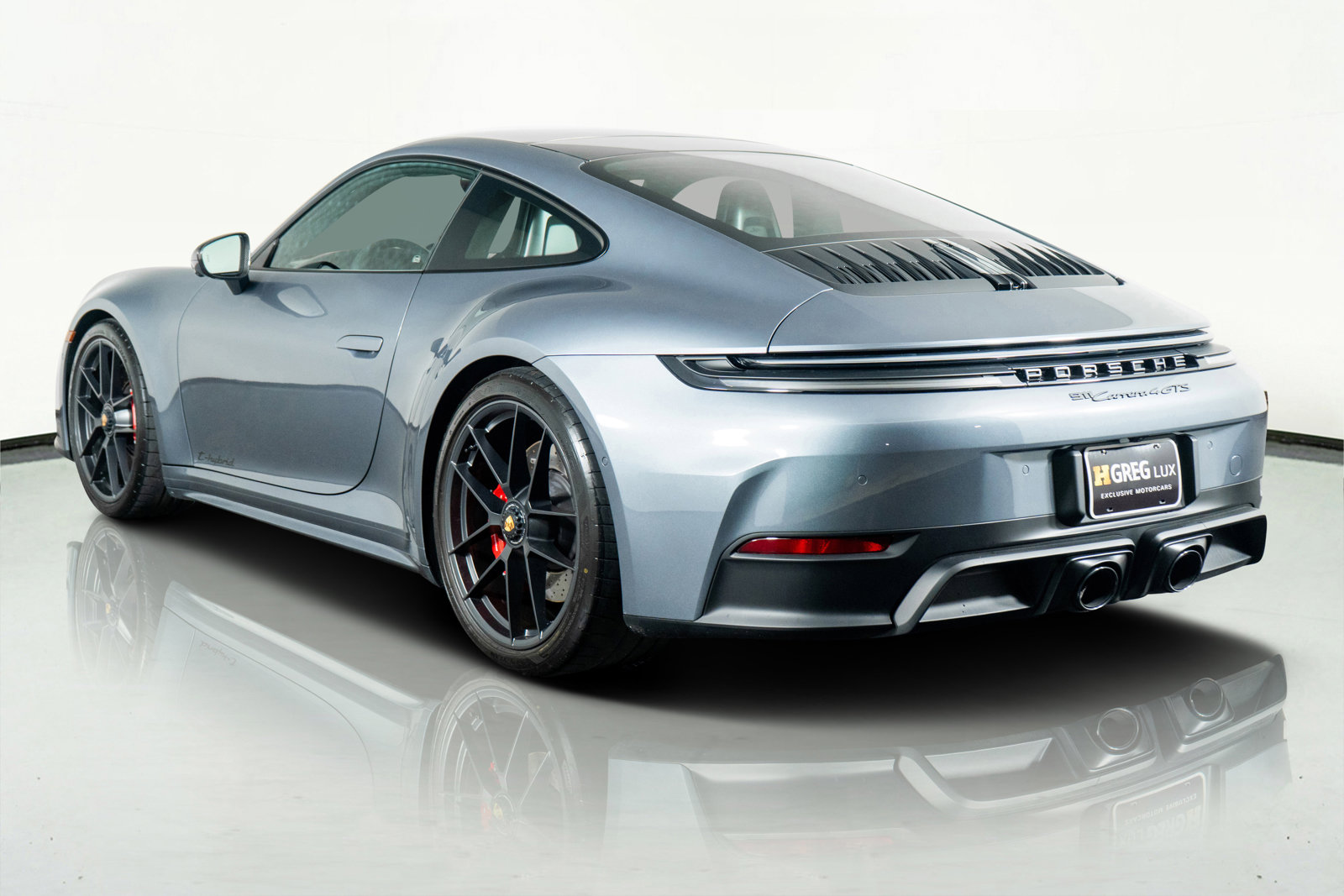 Used 2025 Porsche 911 Carrera 4 GTS image 30