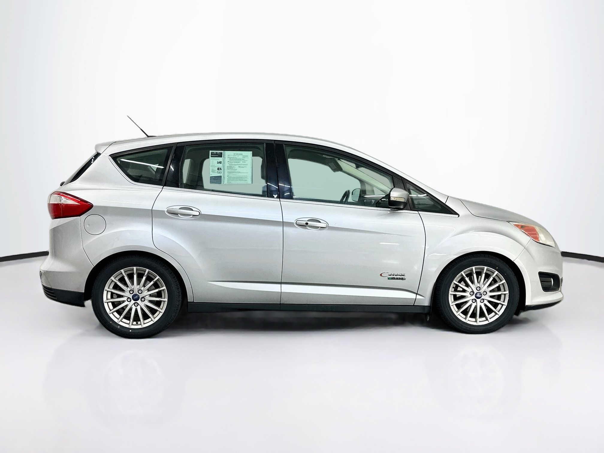 Used 2014 Ford C-MAX Energi SEL w/ Equipment Group 301A FWD image 10