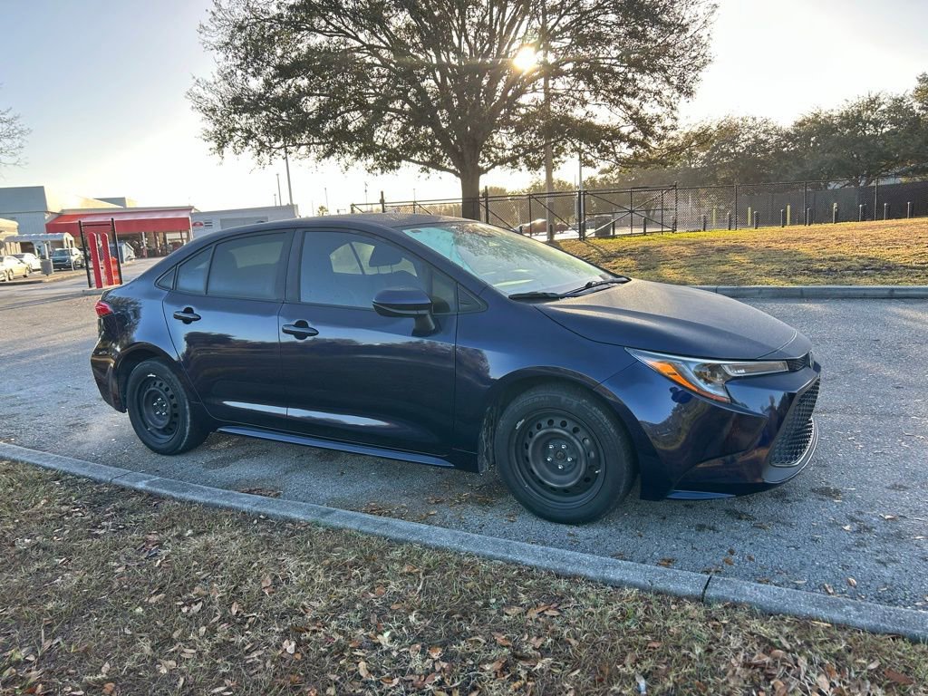 Used 2022 Toyota Corolla LE image 7