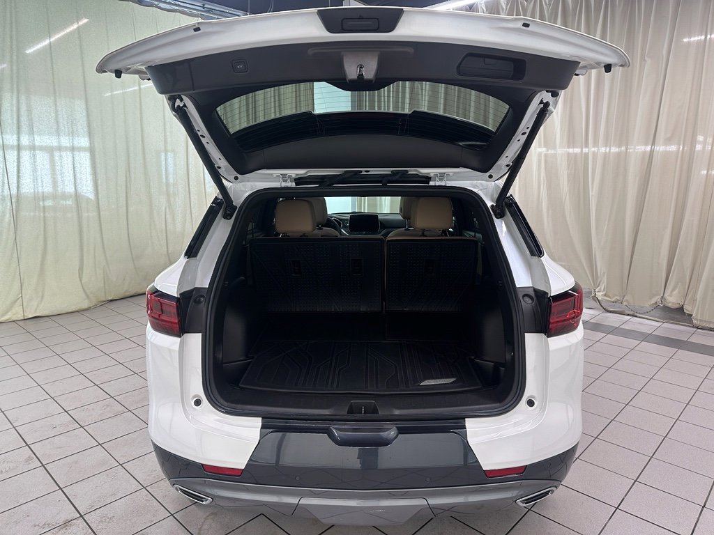 Certified 2023 Chevrolet Blazer Premier w/ Enhanced Convenience Package image 8