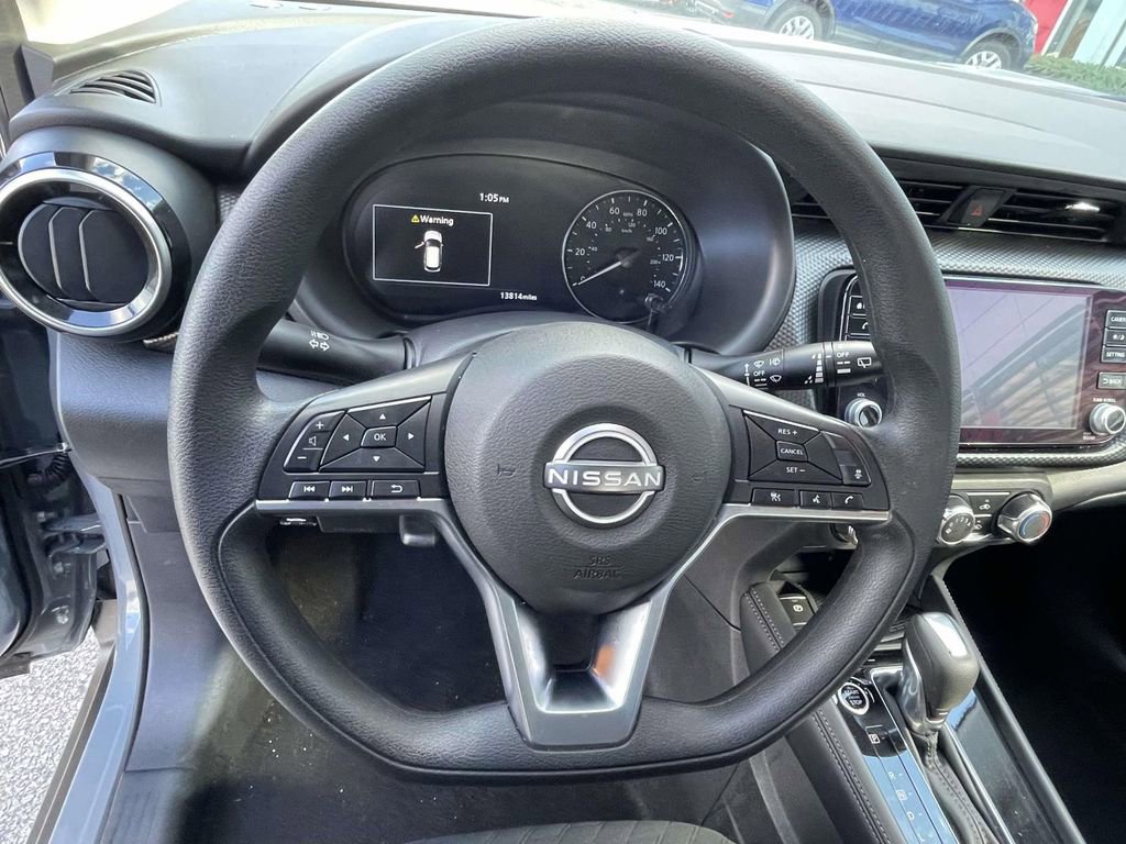 Used 2024 Nissan Kicks SV image 18